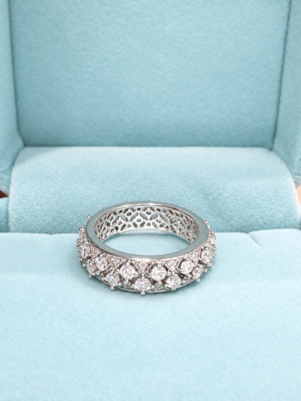 Silver Ring Band with diamond decorative accents, size 7